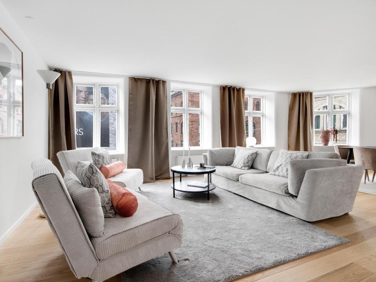 Sanders Regent - Lovely Two-bedroom Near Square *
